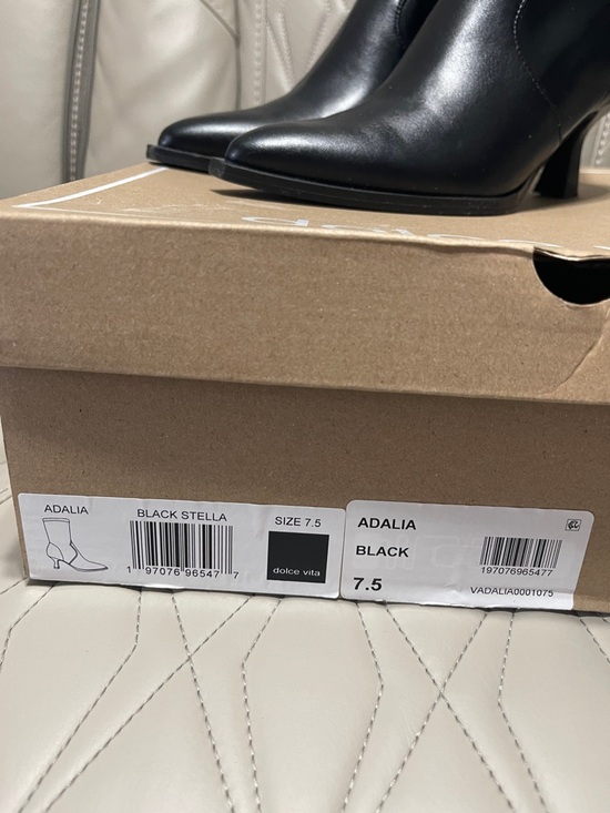 Dolce Vita Black Pointed-Toe Mid-Calf Heeled Boots - Picture 2 of 9